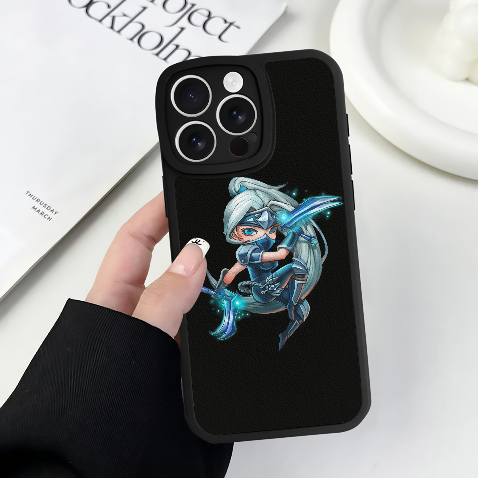 リーグ・オブ・レジェンド League of Legends LOL 【iPhone 16シリーズ対応】シリコンスマホケース（レザー調） 材質：シリコン